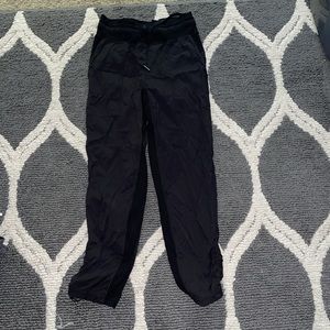 Lululemon Dance studio cropped pants